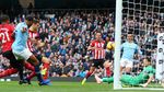 Pesta Gol ke Gawang Southampton, City ke Puncak Klasemen