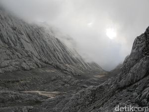 Satu Pendaki Wanita yang Meninggal di Carstensz Warga Bandung Satu Pendaki Wanita yang Meninggal di Carstensz Warga Bandung