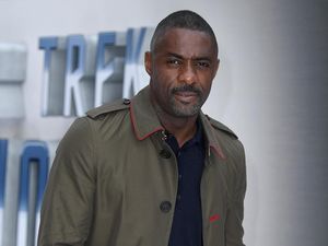 2 Minggu Dikarantina karena Corona, Begini Kondisi Idris Elba Sekarang 2 Minggu Dikarantina karena Corona, Begini Kondisi Idris Elba Sekarang
