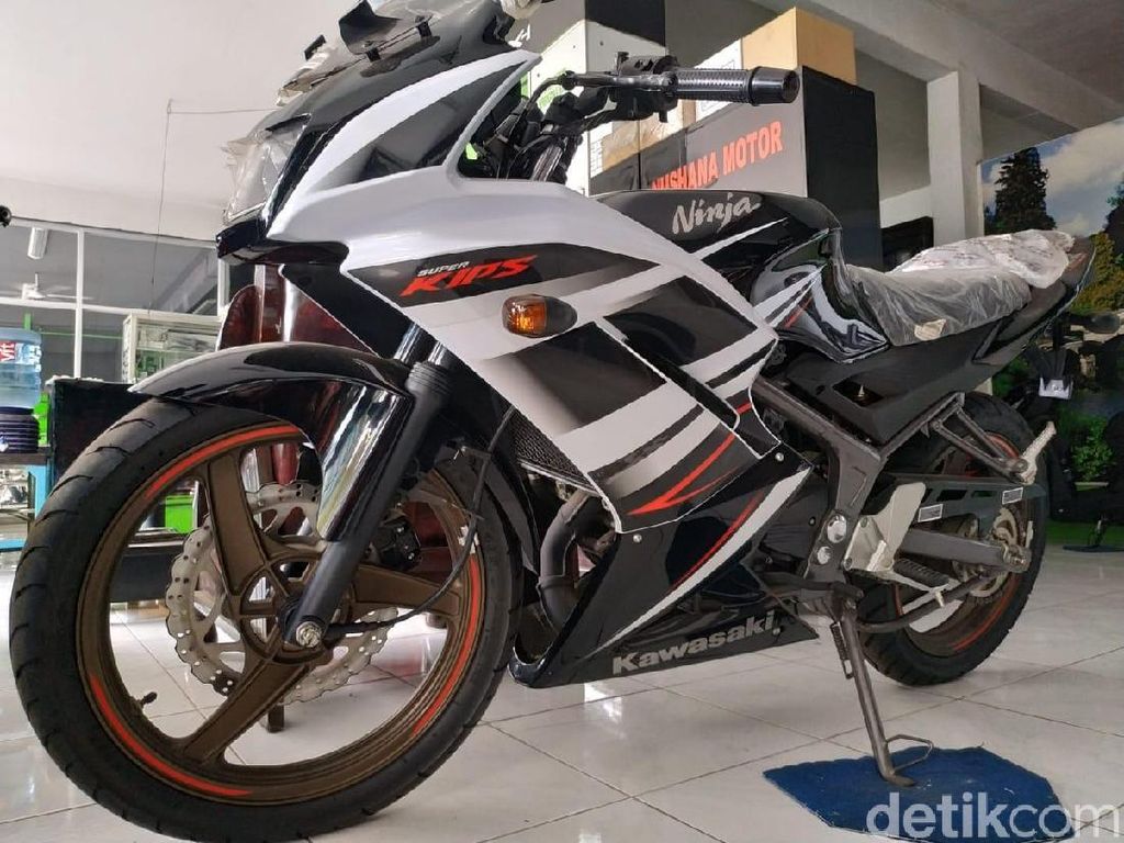 Motor Ninja 2-Tak Dibanderol Rp 75 Juta Ini Nggak Bisa Dikredit Motor Ninja 2-Tak Dibanderol Rp 75 Juta Ini Nggak Bisa Dikredit