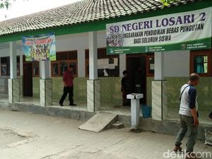 25 Siswa SD Keracunan, Polisi Buru Pria Pembagi Es Susu Gratis