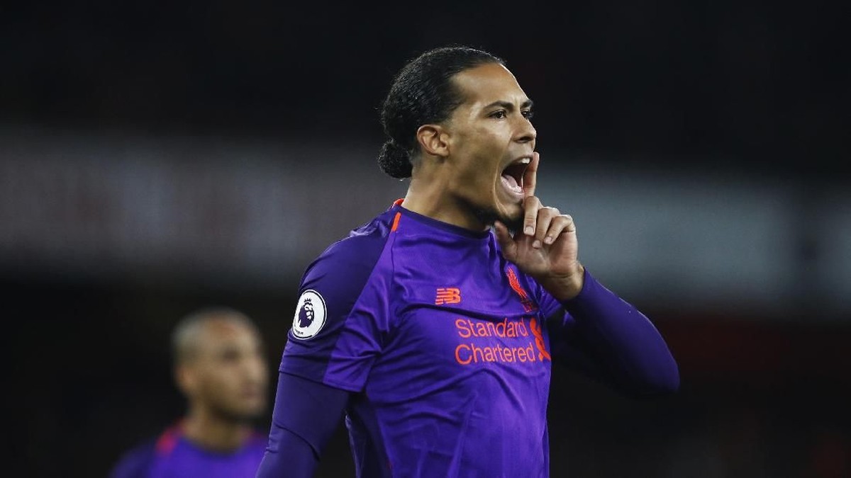 Bek Liverpool Virgil van Dijk mengaku belum memikirkan kans meraih Ballon dOr (Foto: Julian Finney/Getty Images)