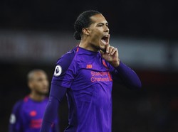 Fokus Van Dijk Belum ke Ballon dOr, tapi Barcelona dan Messi Dulu