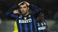 Goran Pandev masih menjadi pemain Macedonia pertama yang memenangi Liga Champion bersama Inter Milan pada musim 2009/2010. Pandev, datang ke Inter empat bulan sebelum duel dengan Barceola, saat ini masih aktif bermain. Musim ini dia memperkuat Genoa. (Valerio Pennicino/Getty Images)