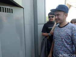 Sukses dengan Ayam Geprek, Ruben Onsu Rambah Bisnis Bakso