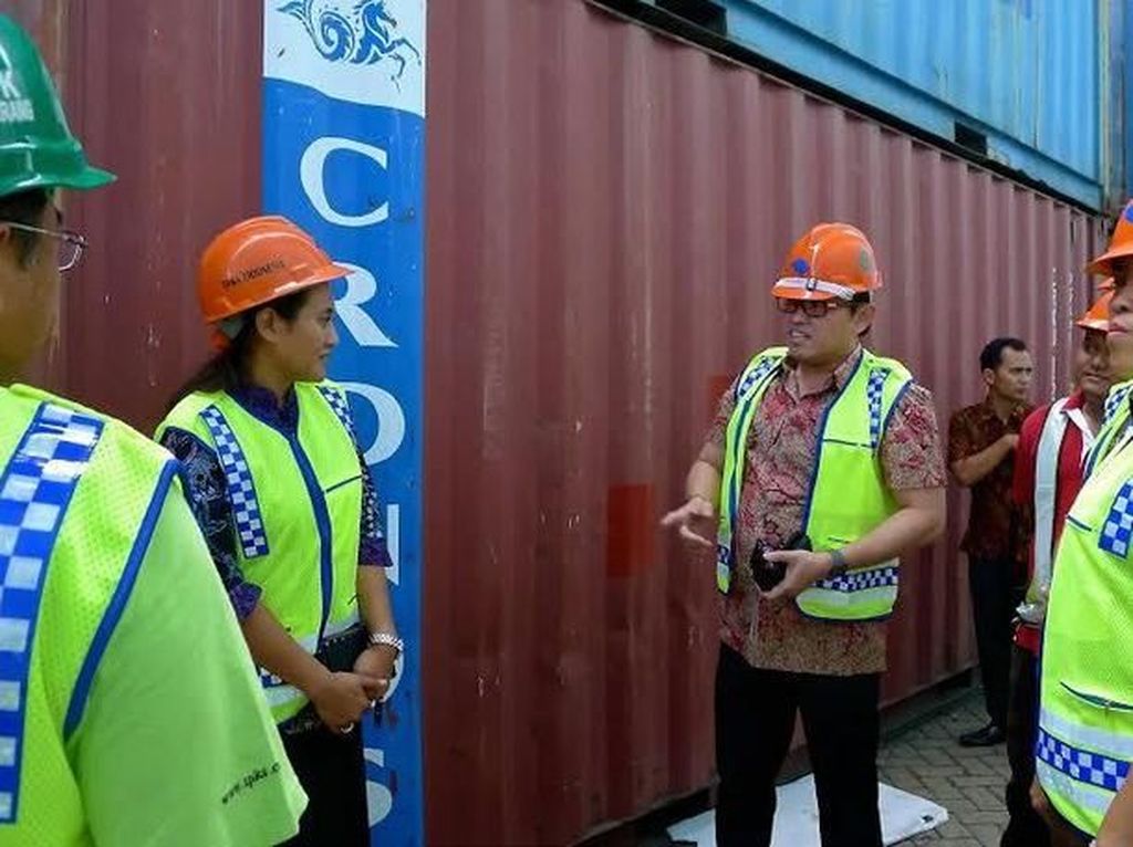 Banding Eks Jaksa Senior Chuck Suryosumpeno Ditolak, Pengacara Lapor KY Banding Eks Jaksa Senior Chuck Suryosumpeno Ditolak, Pengacara Lapor KY