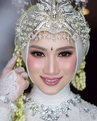 Make Up Pengantin  Adat Sunda  Hijab  Saubhaya Makeup