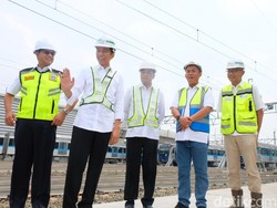 Jajal MRT Jakarta, Jokowi: Suaranya Tak Bising