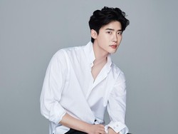 Lee Jong Suk Sapa Fans di Jakarta, Ini 5 Momen Tak Terlupakan Bikin Histeris