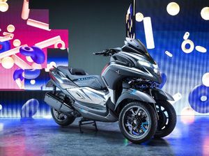 Begini Jadinya Kalau Yamaha Xmax Beroda Tiga Begini Jadinya Kalau Yamaha Xmax Beroda Tiga