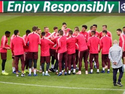 Barcelona membawa 22 pemain ke Milan untuk menghadapi Inter Milan. (Foto: Stefano Relladini/Reuters)