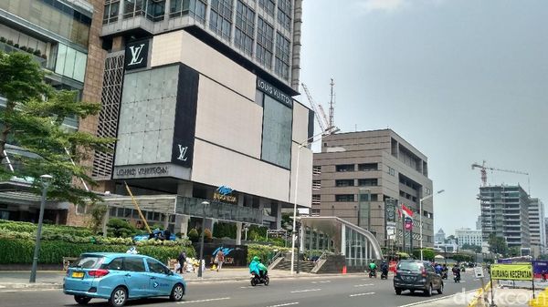 Menelusuri Stasiun MRT Jakarta yang Hampir Rampung