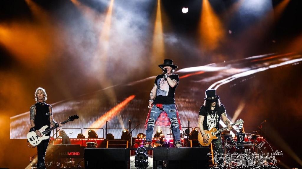 Serunya Konser Guns N Roses di Mexico