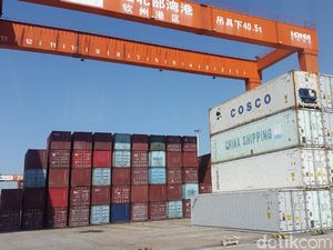 Perhatian! Sejumlah Pelabuhan Lumpuh, Barang China Bakal Langka