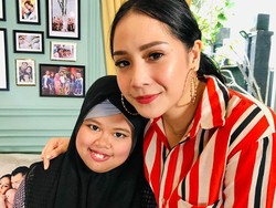 Nagita Tanggapi Kepolosan Kekeyi yang Salah Tag dan Crop Foto