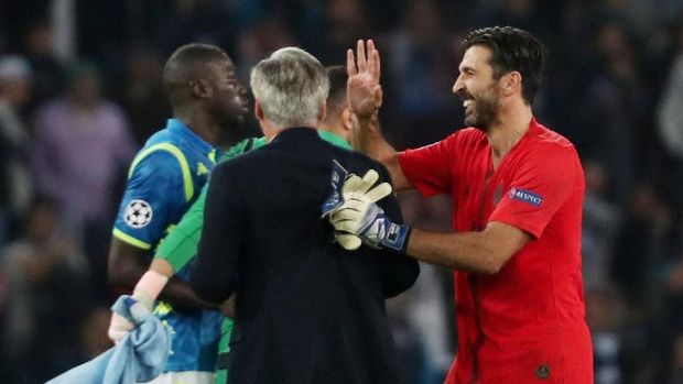 Buffon merasa diperlakukan tidak adil karena kartu merah pada musim lalu.