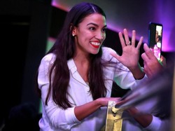 Wanita Termuda di Kongres AS Joget-joget, Videonya Jadi Sensasi