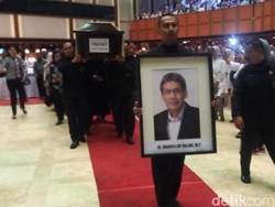 Menteri LHK Anugerahi Pangkat Anumerta PNS Korban Lion Air