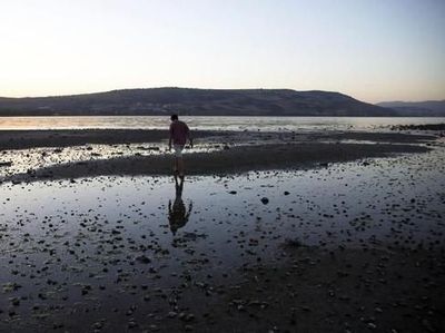 Foto: Polusi di Danau Tempat Yesus Berjalan di Atas Air