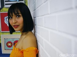 Cuti Panjang Melahirkan, Rinni Wulandari Dipulihkan oleh Musik