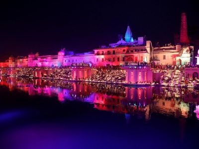 Melihat Perayaan Diwali di India dan Nepal