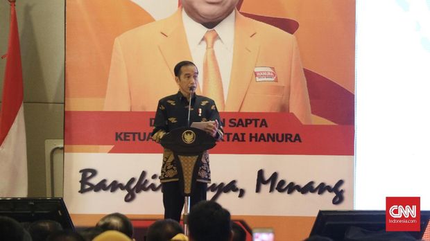 Presiden Jokowi dalam sebuah acara Hanura.