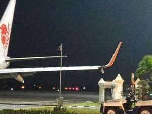 Lion Air: Petugas Bandara Minta Maaf soal Sayap Pesawat Tabrak Tiang Lion Air: Petugas Bandara Minta Maaf soal Sayap Pesawat Tabrak Tiang
