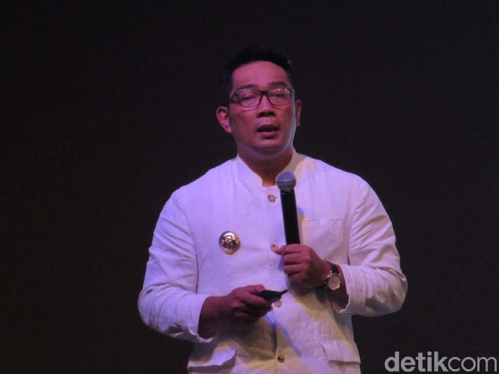 Ridwan Kamil Tepis Viral Review A Man Called Ahok Ridwan Kamil Tepis Viral Review A Man Called Ahok