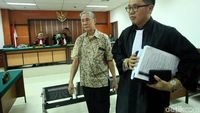 Muljono Tedjokusumo Jalani Sidang Perdana