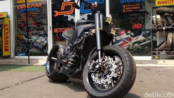 Si Munaroh, Moge Street Fighter