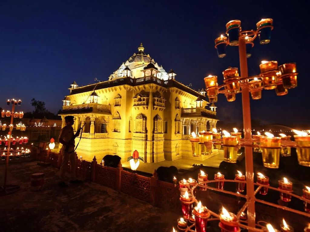 Ups! Presiden Donald Trump Sebut Diwali Festival Buddha Ups! Presiden Donald Trump Sebut Diwali Festival Buddha