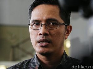 KPK Limpahkan Berkas Penyuap Hakim PN Medan ke Pengadilan KPK Limpahkan Berkas Penyuap Hakim PN Medan ke Pengadilan