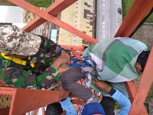 Pria Panjat Tower di Malang Depresi Ditinggal Istri Pria Panjat Tower di Malang Depresi Ditinggal Istri