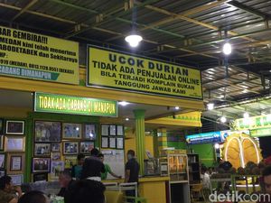 Penggemar Durian Kumpul! Ini 4 Kedai Durian Hits di Medan Penggemar Durian Kumpul! Ini 4 Kedai Durian Hits di Medan