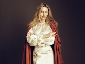 Lebih Muda 45 Tahun, Model Cantik Ngaku Jadi Selingkuhan Ayah Gigi Hadid