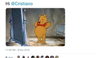Ada pula yang menyamakan Ronaldo dengan karakter kartun Winnie the Pooh. (Foto: Internet/Twitter)