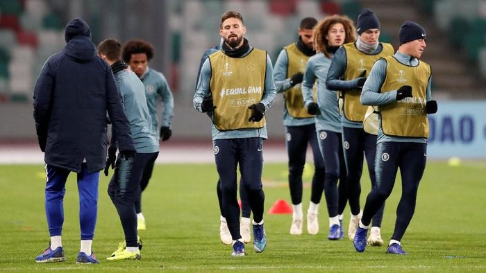 Chelsea berlatih jelang menghadapi BATE Borisov di matchday 4 Liga Europa dini hari nanti. (Foto: Vasily Fedosenko/Reuters) Chelsea berlatih jelang menghadapi BATE Borisov di matchday 4 Liga Europa dini hari nanti. (Foto: Vasily Fedosenko/Reuters)