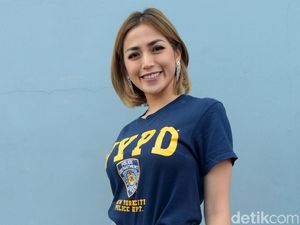 Jessica Iskandar, Hot Mom yang Selalu Kece