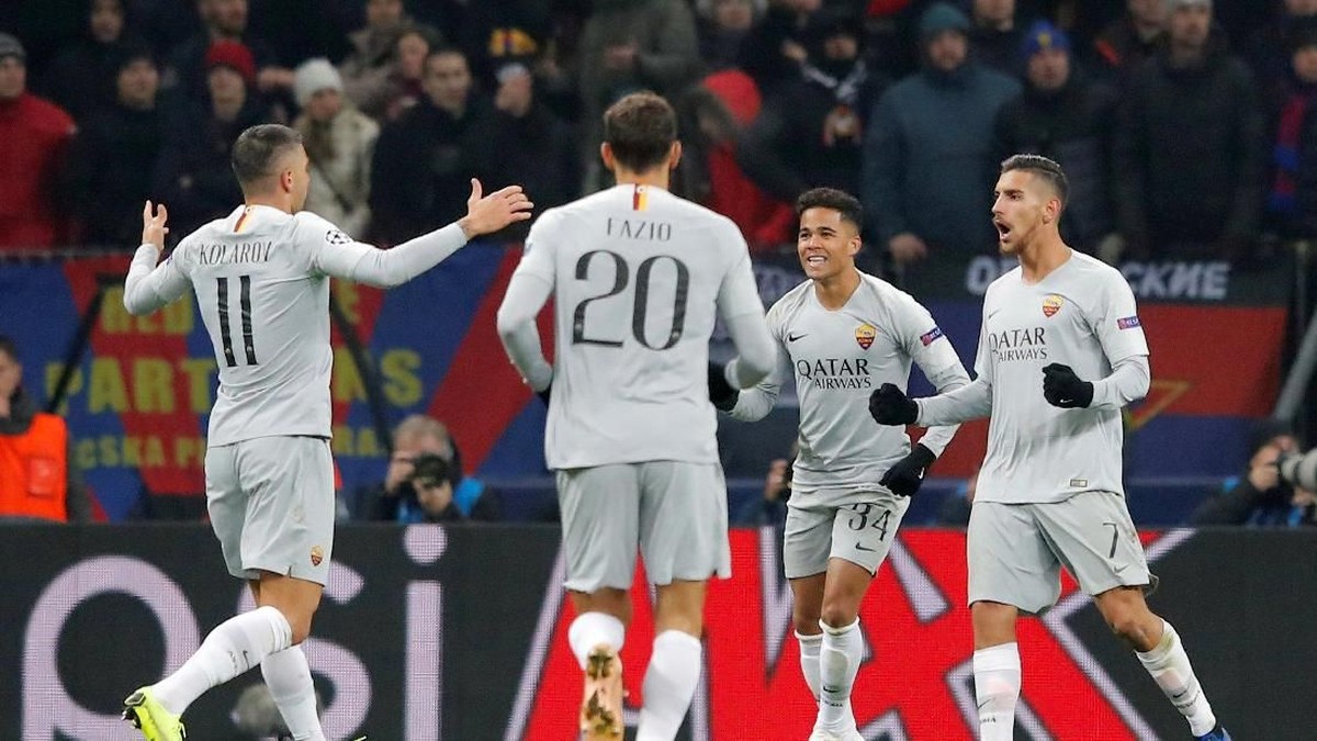 AS Roma dituntut tampil agresif dan tak beri Madrid kesempatan memainkan bola. (Foto: Maxim Shemetov/Reuters)