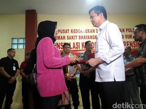 20 Jenazah Korban Lion Air Diserahkan ke Keluarga 20 Jenazah Korban Lion Air Diserahkan ke Keluarga