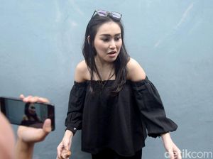 Ditanya soal Fransen Susanto, Ayu Ting Ting: Saya sama Siapa Aja Dekat