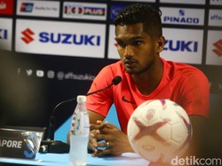 Indonesia dan Singapura tergabung di Grup B Piala AFF. Kedua tim selanjutnya akan menantang Thailand, Filipina, dan Timor Leste untuk berebut tiket ke semifinal.