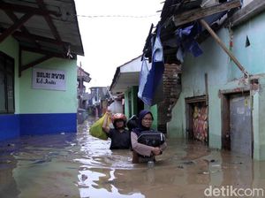 7 Orang Tewas Akibat Bencana Alam di Jabar Selama November 7 Orang Tewas Akibat Bencana Alam di Jabar Selama November