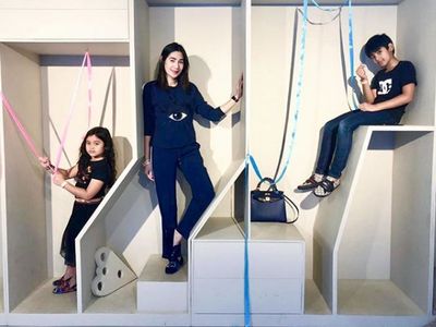 6 Momen Seru Istri Andre Taulany Bersama Anak-anak