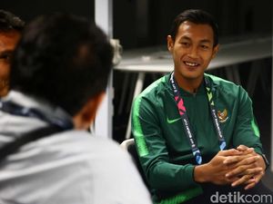 Lawan Singapura, Ban Kapten Indonesia di Lengan Hansamu Yama Lawan Singapura, Ban Kapten Indonesia di Lengan Hansamu Yama
