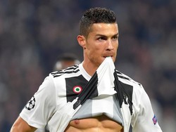 Girangnya Perempuan Saudi Lihat Cristiano Ronaldo di Jeddah