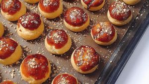 10 Choux Caramel Renyah Berisi Krim Segar Ini Enak Buat Ngemil