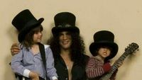 7 Foto Masa Kecil London dan Cash, Anak-anak Slash Guns N Roses