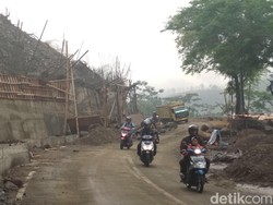 Sempat Tertutup Longsor, Jalur Trenggalek-Ponorogo Kembali Dibuka