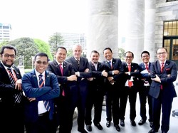 Pose Cool Anggota DPR dan Ketua Parlemen Selandia Baru di Wellington